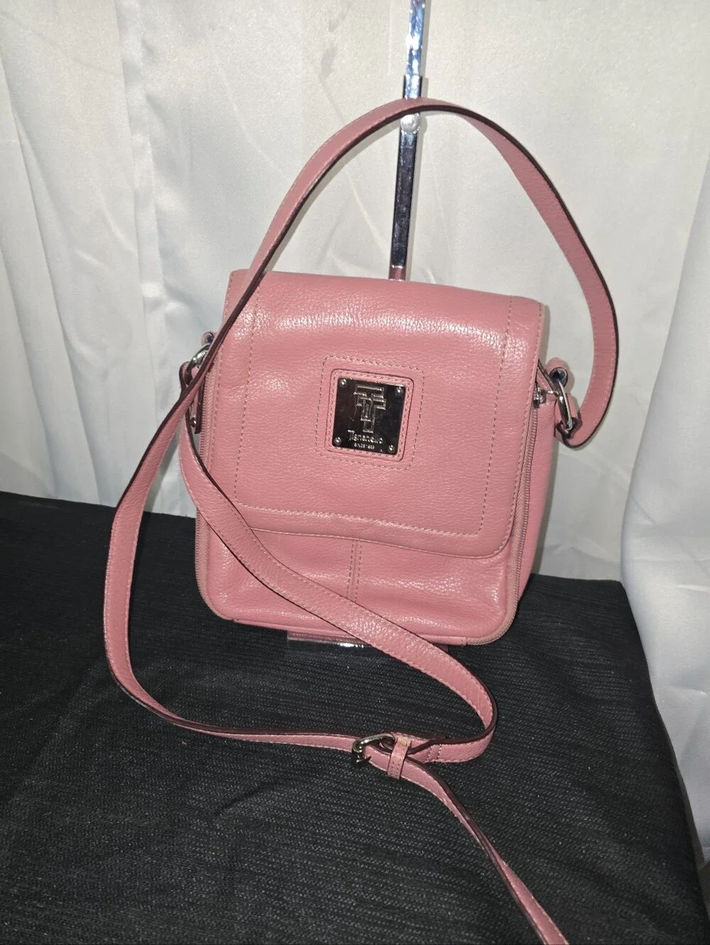 TIGNANELLO RARE GENUINE Pink Leather 3 DIVIDER Crossbody Bag